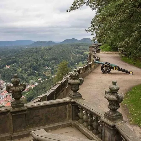*neu* 2 Personen, Wlan, Balkon Pirna