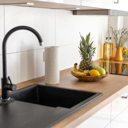 *neu* 2 Personen, Wlan, Balkon Apartment *